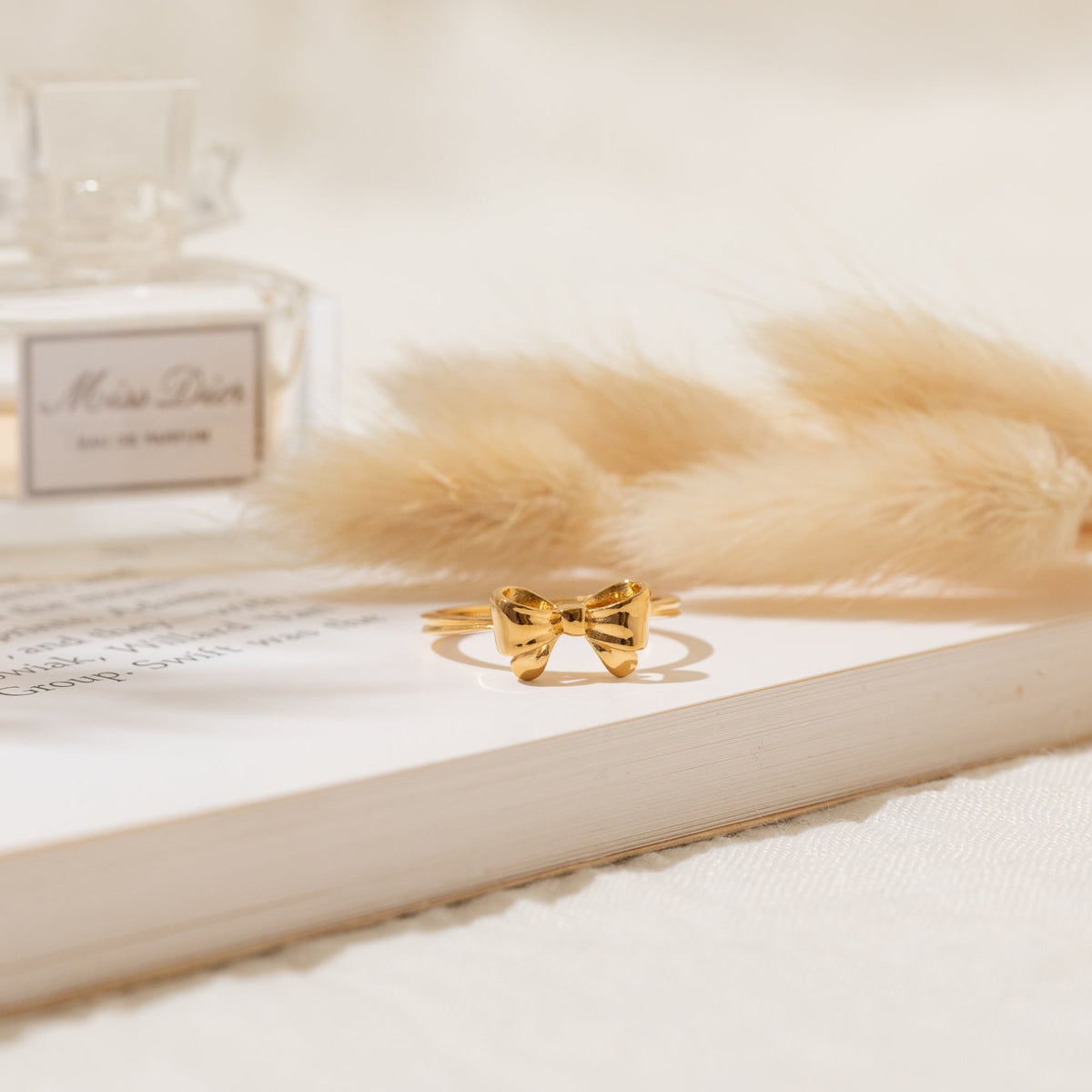 Ribbon Bow Ring
