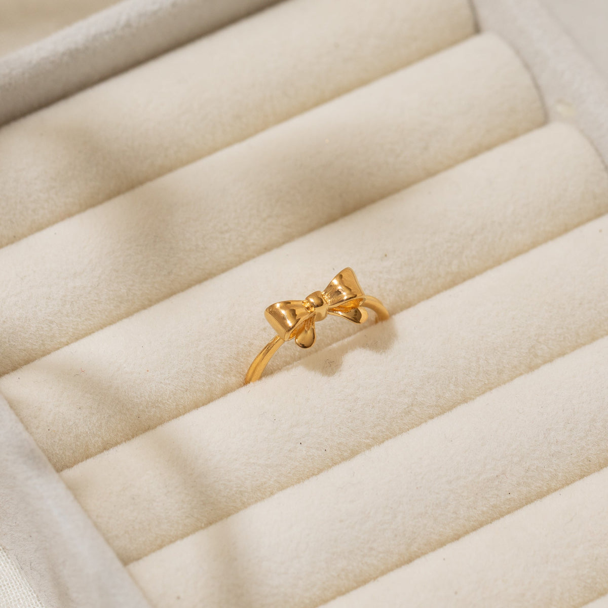 Ribbon Bow Ring