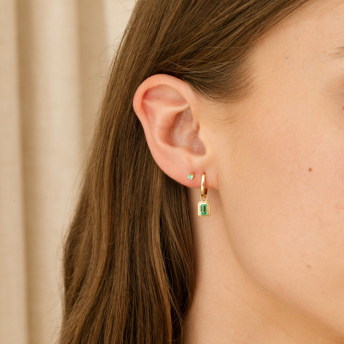 Emerald Flat Back Stud Earring