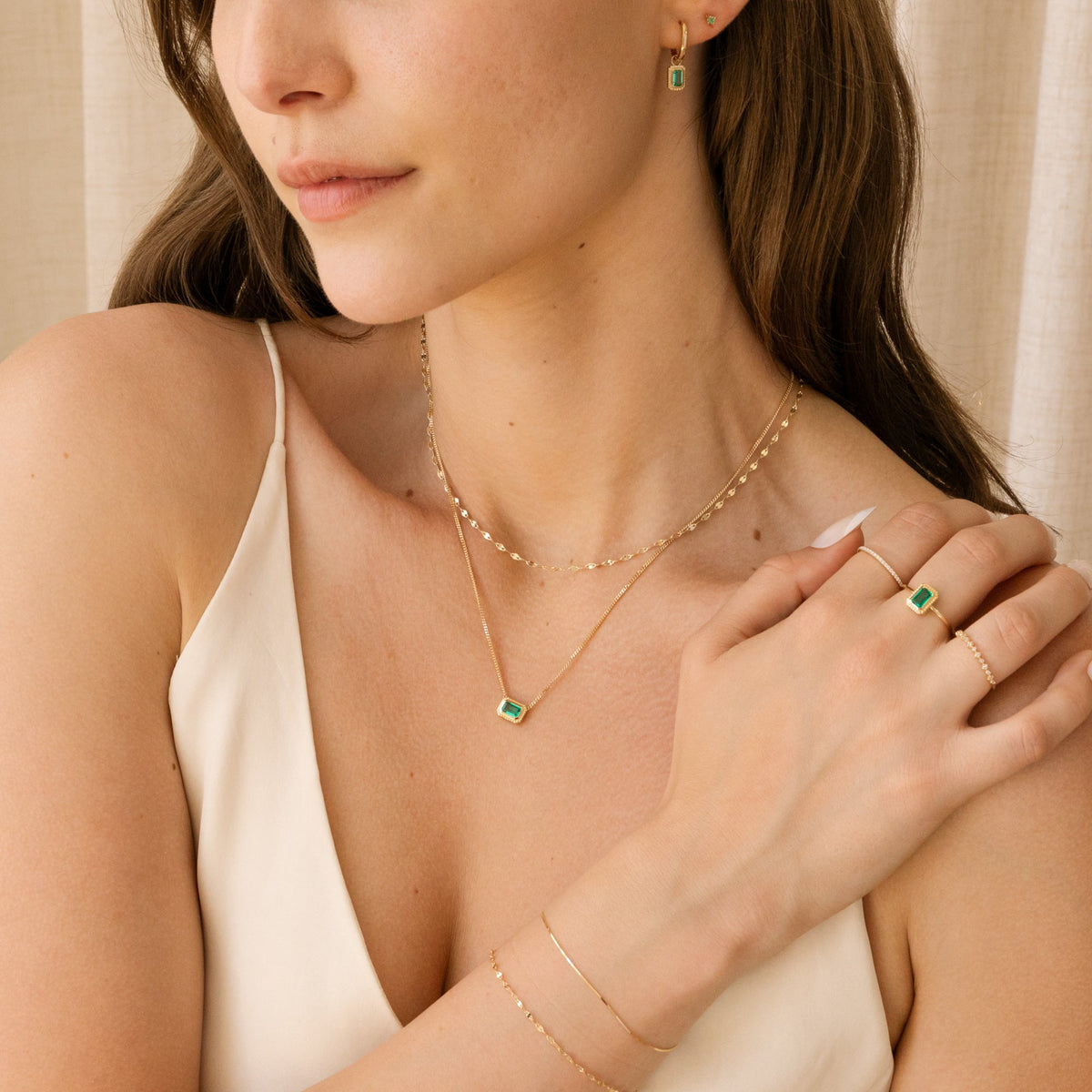 Ribbed Emerald Necklace