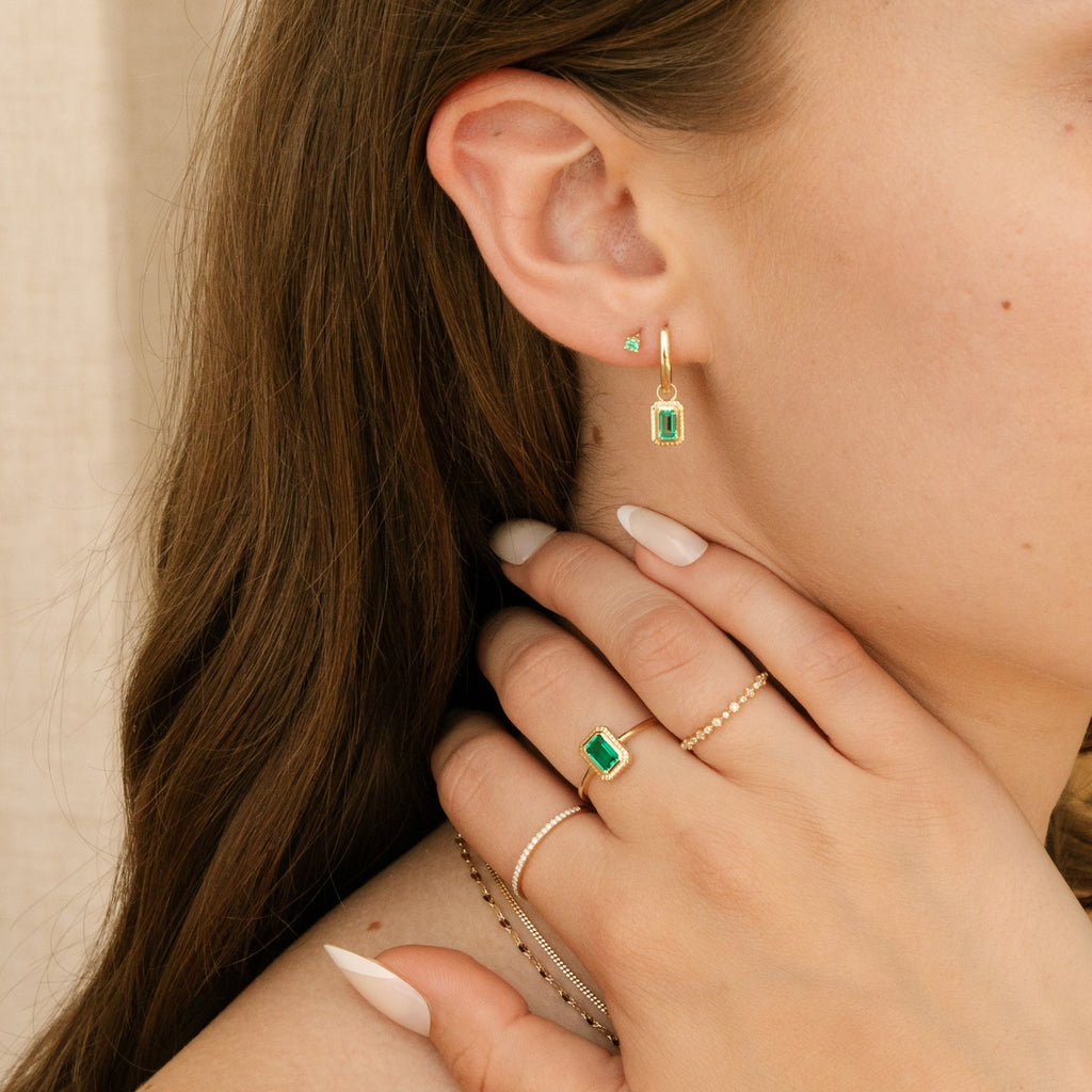 Ribbed Emerald Hoop Earrings