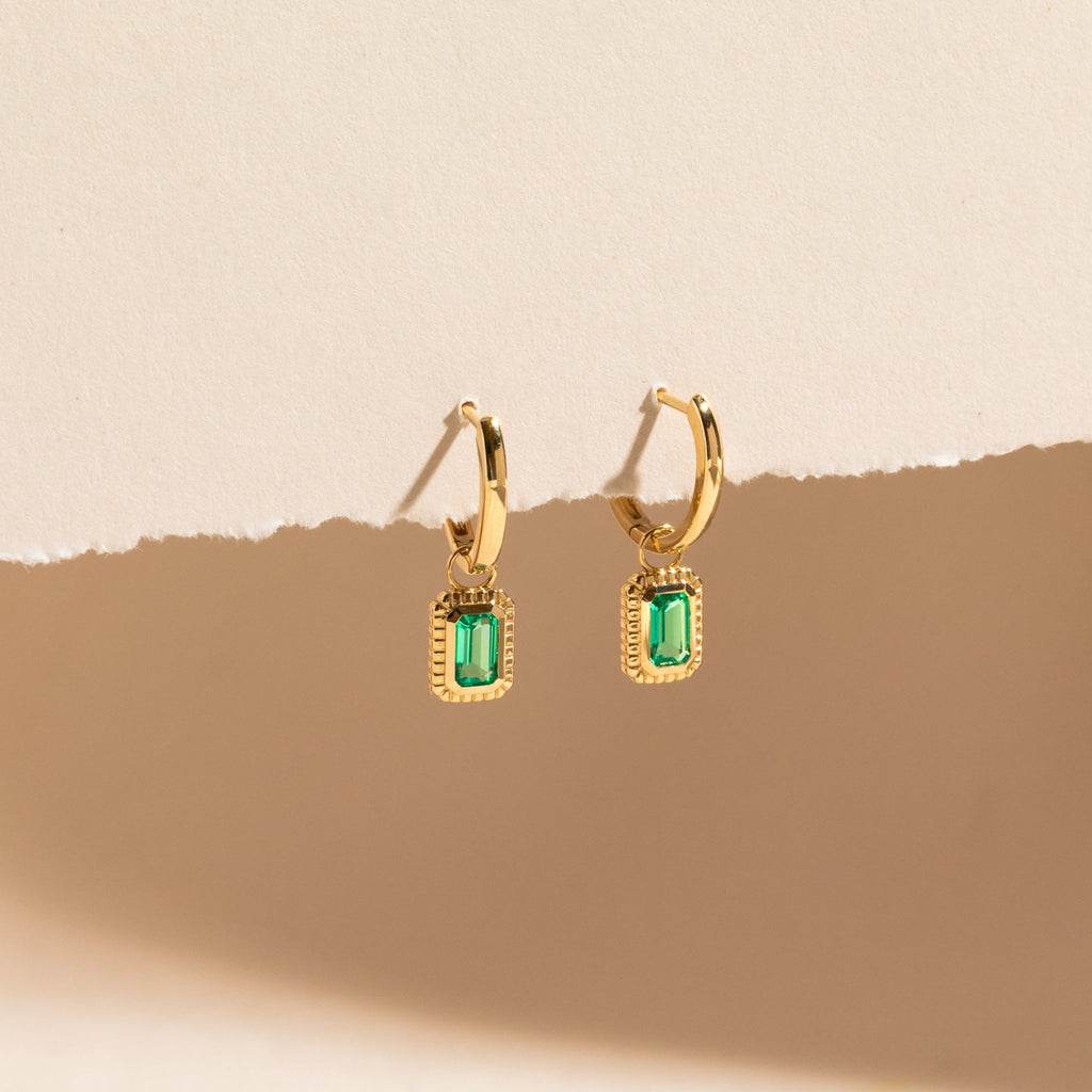 Ribbed Emerald Hoop Earrings