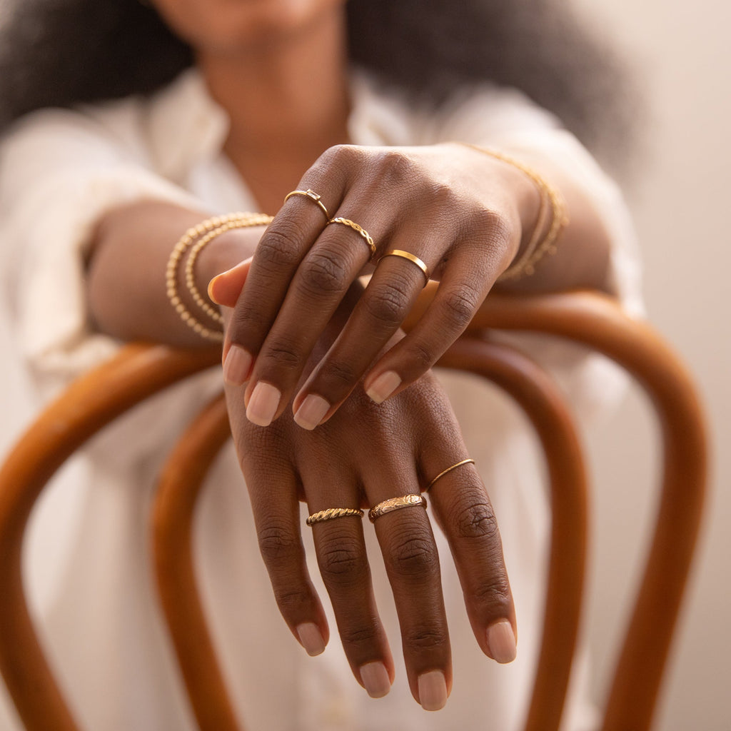 Thick Flower Band Ring