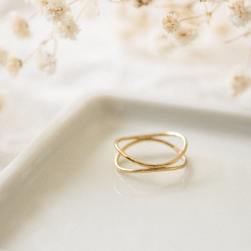 Curved Ring