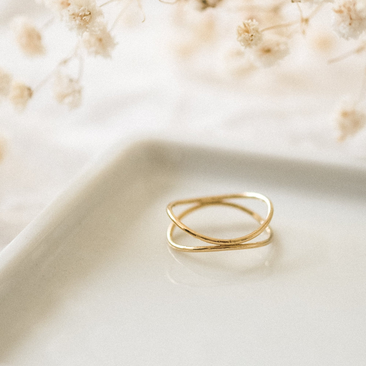 Curved Ring