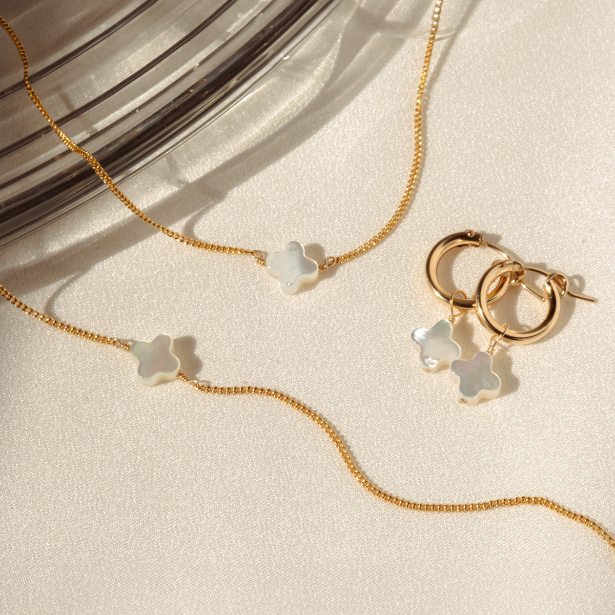 Pearl Clover Hoop Earrings