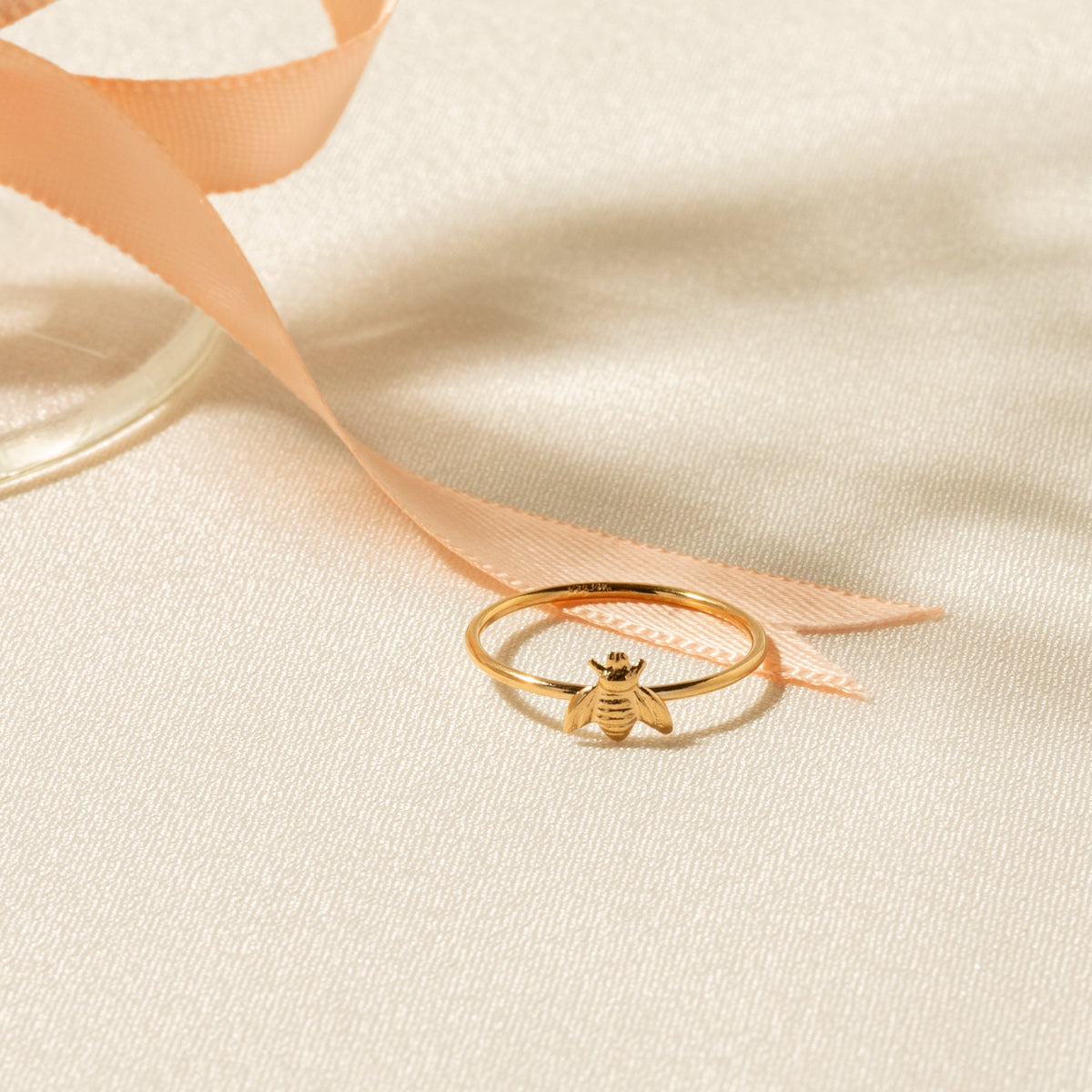 Honey Bee Ring