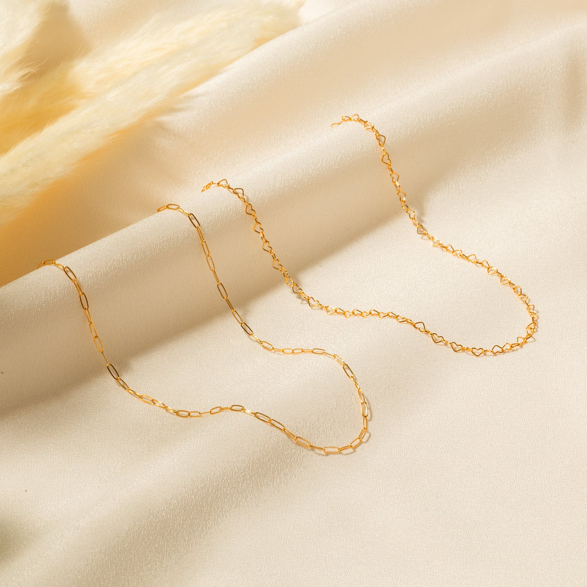 Dainty Heart Chain Necklace