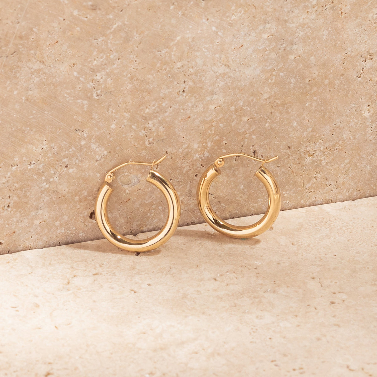 Medium Chunky Everyday Hoop Earrings