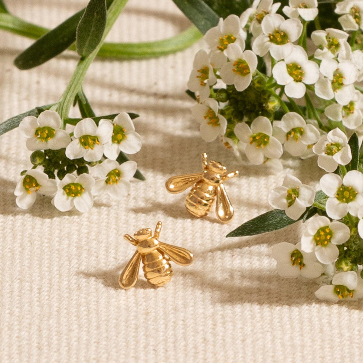 Bee Screwback Stud Earrings