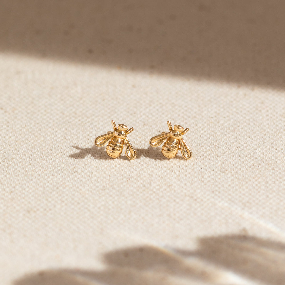 Bee Screwback Stud Earrings