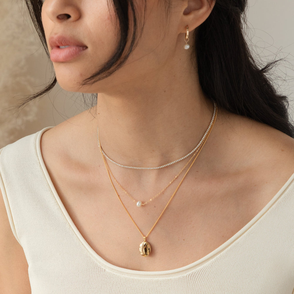 Oval Locket Necklace (Matte Back)