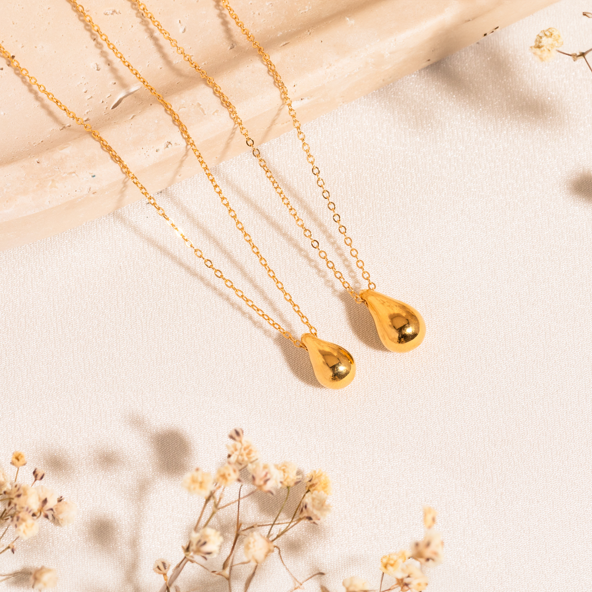 Teardrop Pendant Necklace