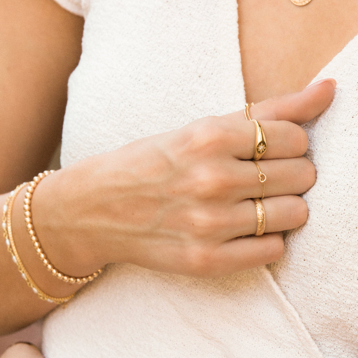 Thick Flower Band Ring