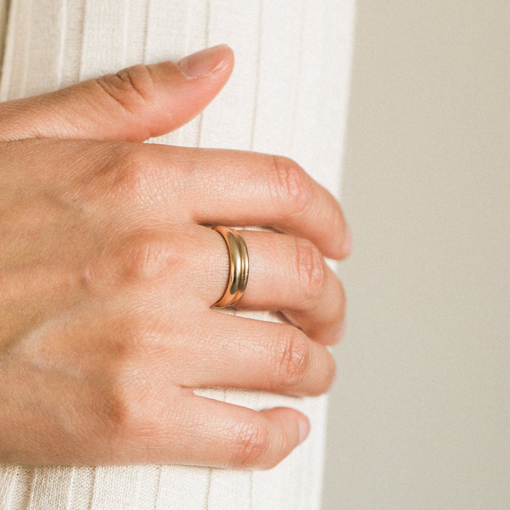Thin Band Ring